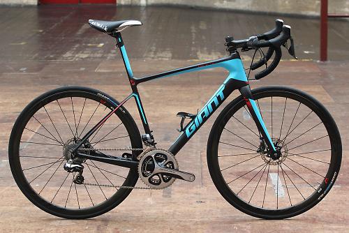 Review: Giant Defy Advanced SL road bike | road.cc